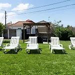 House With Pool And Garden In Near Porto Feriehus