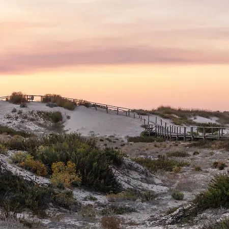 House With Pool And Garden In Near Porto Dom wakacyjny