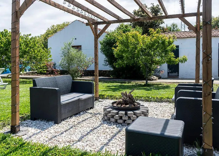 House With Pool And Garden In Near Porto Esmoriz