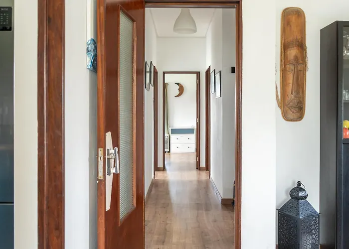 House With Pool And Garden In Near Porto