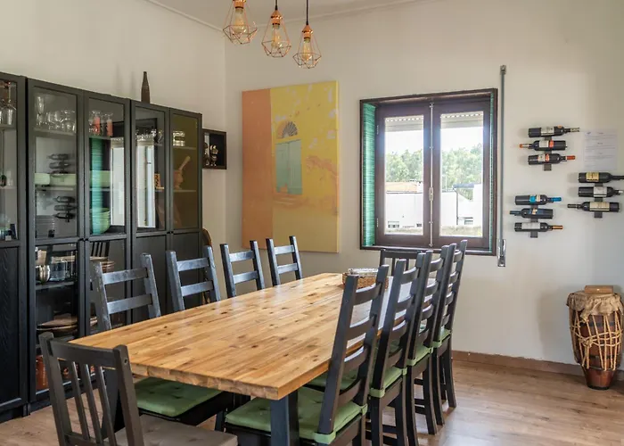 Vakantiehuis House With Pool And Garden In Near Porto