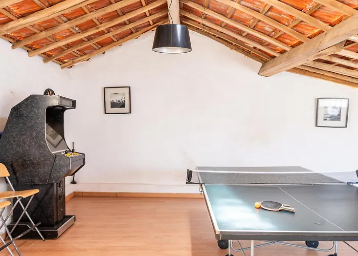 House With Pool And Garden In Near Porto Vakantiehuis